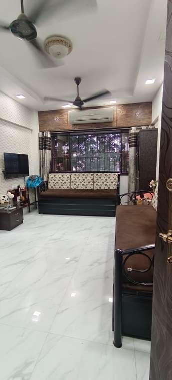 1 BHK Apartment For Resale in Tulsidham Bhairavi CHS Ltd Ashok Nagar Thane 5826547