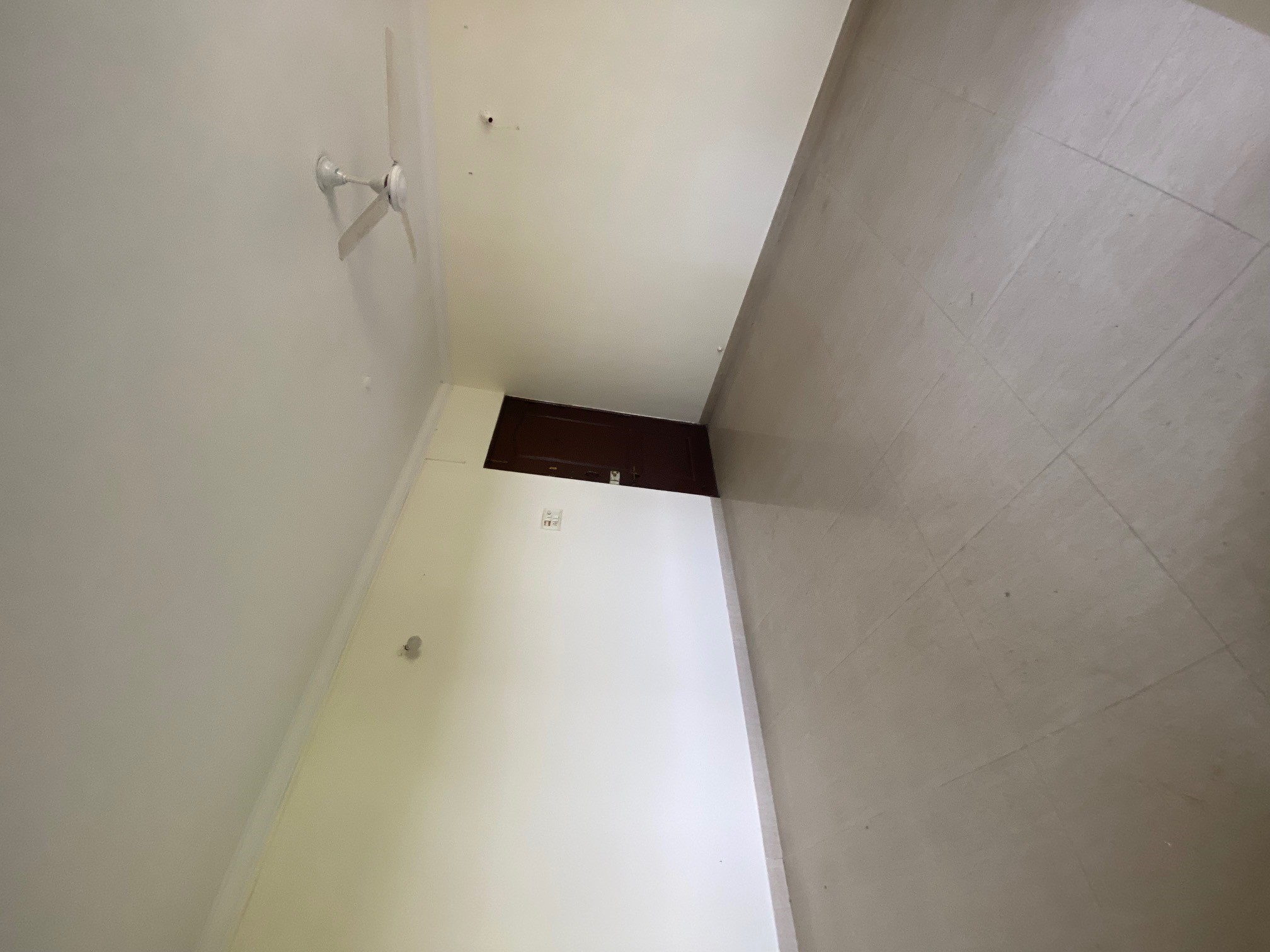 1 BHK Apartment For Sale in Bramha Avenue