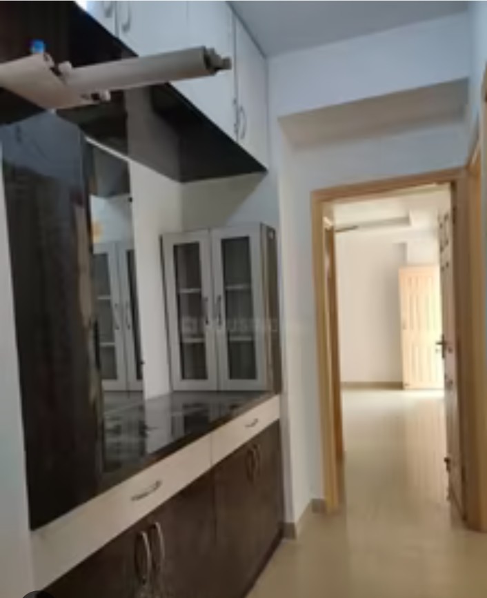 Resale 3 Bedroom 1835 Sq.Ft. Apartment in Nimbus The Hyde park, Sector