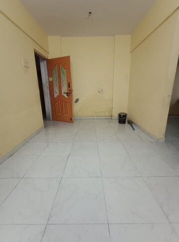 Room in 1 BHK Apartment at Seawoods – for Rent