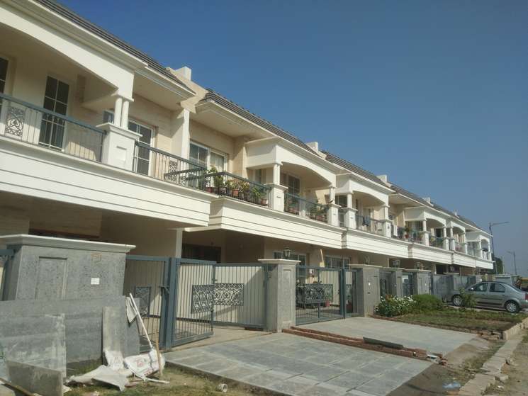 5 Bedroom 4370 Sq.Ft. Villa in South Mullanpur Chandigarh