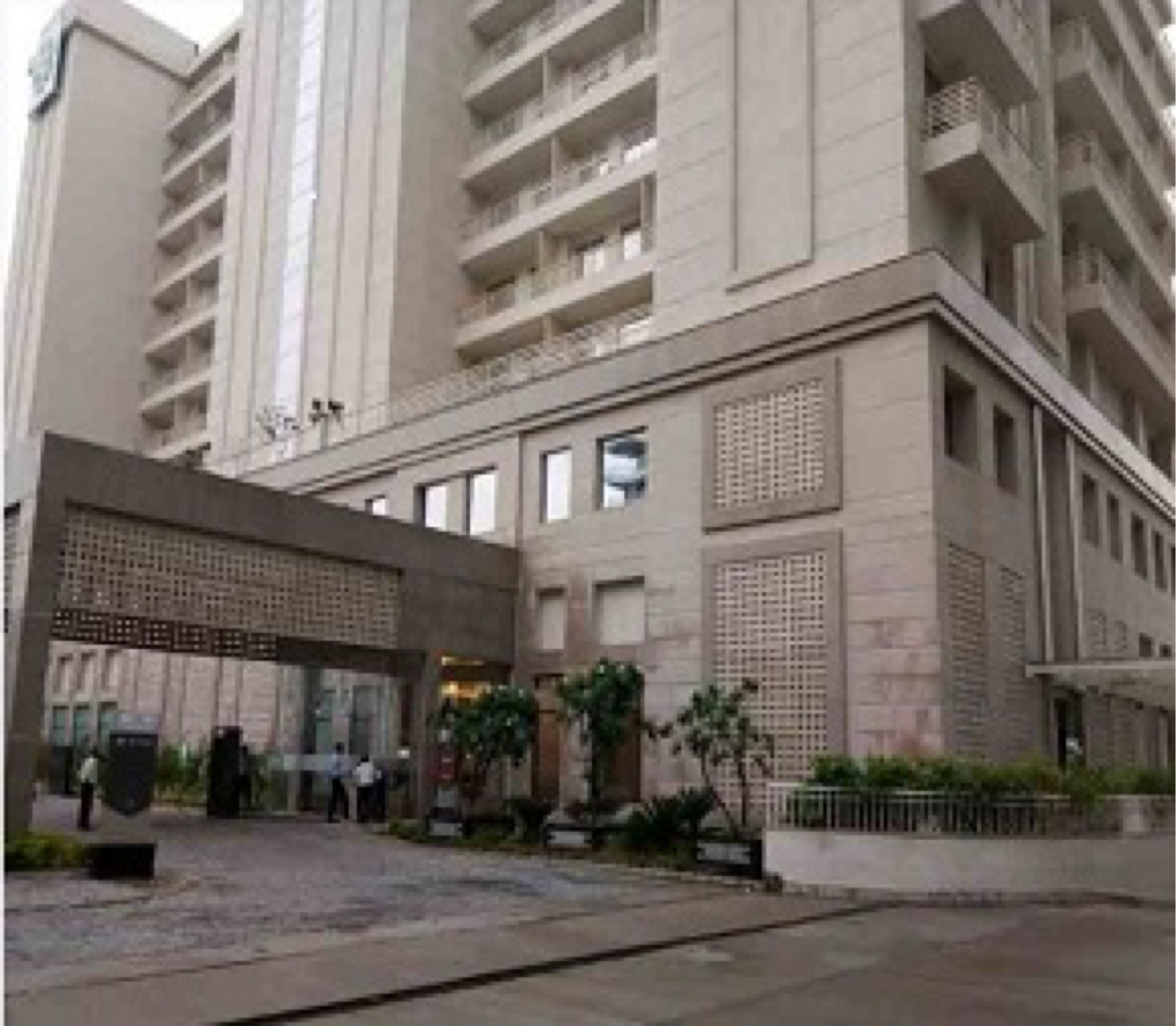 Sandal Suites Op. by Lemon Tree Hotels (Noida, India), Noida hotel  discounts | Hotels.com