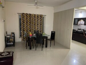 Room in 3 BHK Apartment at Kumar Gulmohar, Wanowrie – for Rent