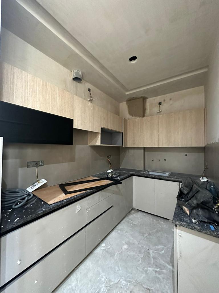 Resale 3 Bedroom 100 Sq.Yd. Builder Floor in Hari Nagar Delhi 5851486