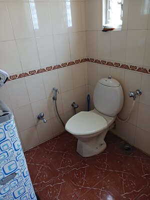 Attached Bathroom in 2 BHK Apartment at Radiant Ultimate Pudumjee Park, New Nana Peth – for Rent