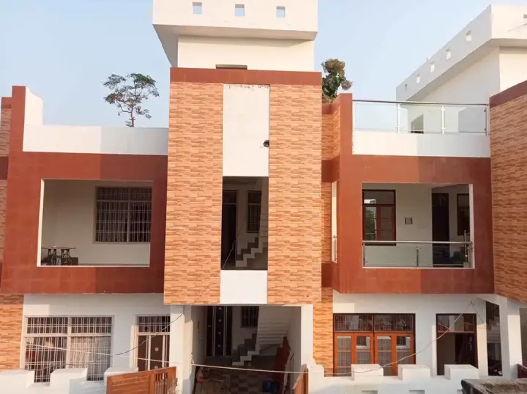 Resale 3 Bedroom 1000 Sq.Ft. Independent House in Global City Faizabad