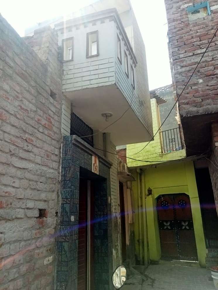 5 Bedroom 80 Sq.Yd. Villa in Amar Bhawan Chowk Area Panipat