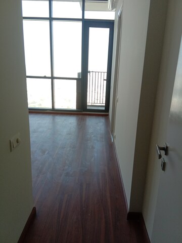 Room in 2 BHK Apartment at Ireo Skyon, Sector 60 – for Rent