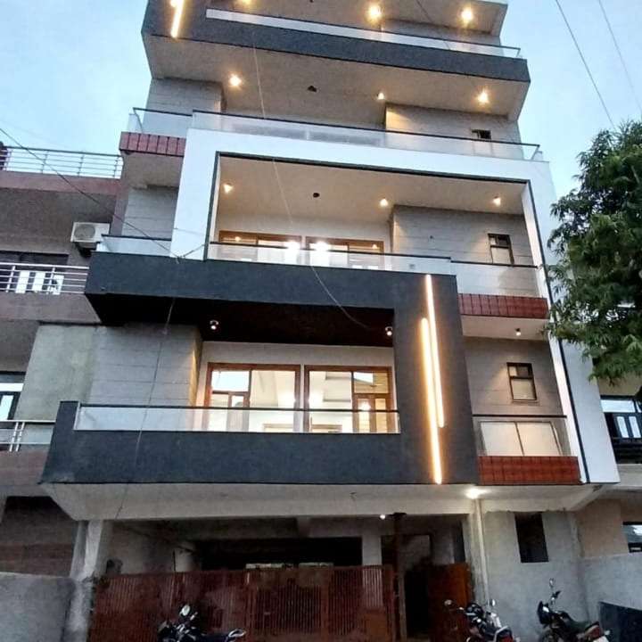 3 Bedroom 250 Sq.Yd. Builder Floor in Faridabad Central Faridabad