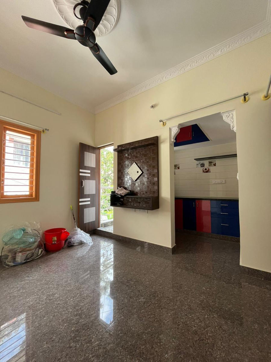 Rental 1 Bedroom 600 Sq.Ft. Apartment in Indiranagar Bangalore 5832396