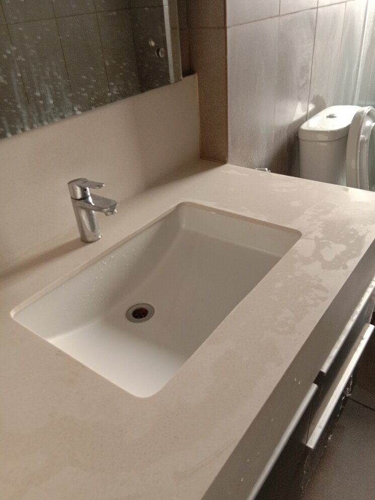 Bathroom, ireo-skyon 2 Bedroom 1524 Sq.Ft. Apartment In Sector 60 Gurgaon 5858942