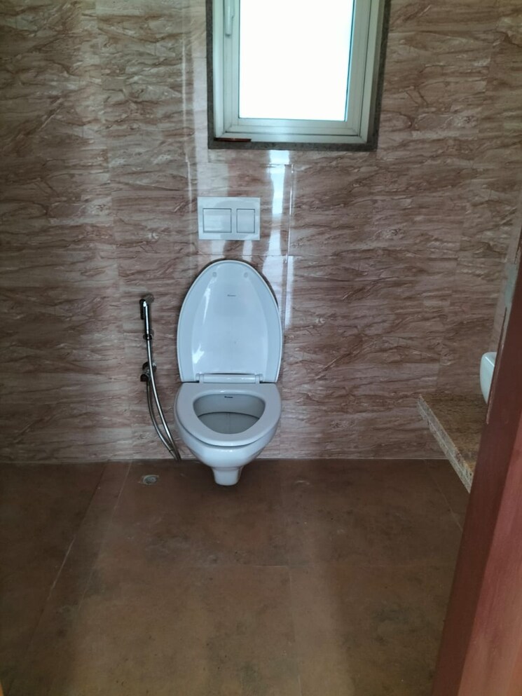 Bathroom, ekta-tripolis 2 Bedroom 775 Sq.Ft. Apartment In Goregaon West Mumbai 5859516