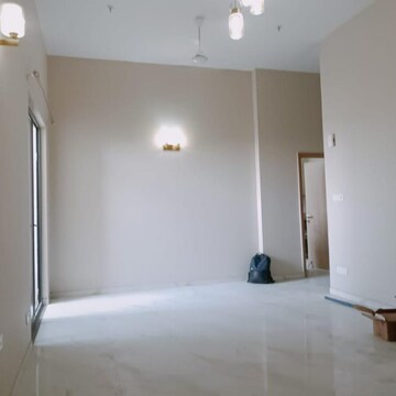 Room in 2 BHK Apartment at M3M Corner Walk, Sector 74 – for Rent