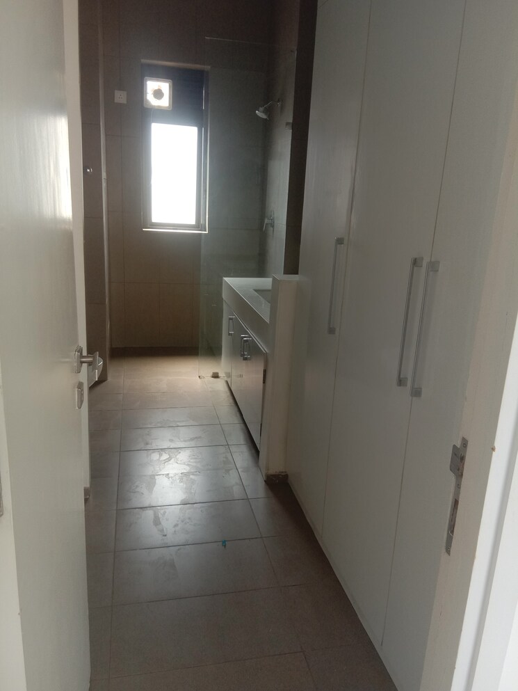 Bathroom, ireo-skyon 4 Bedroom 2791 Sq.Ft. Apartment In Sector 60 Gurgaon 5867304