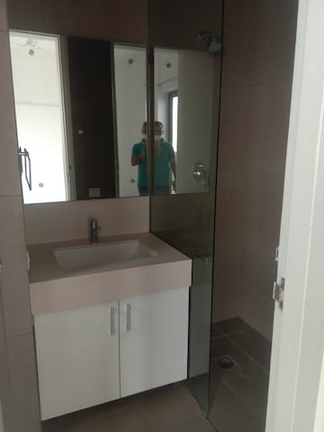 Bathroom in 3 BHK Apartment at Ireo Skyon, Sector 60 – for Rent