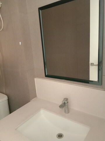 Room in 2 BHK Apartment at Ireo Skyon, Sector 60 – for Rent