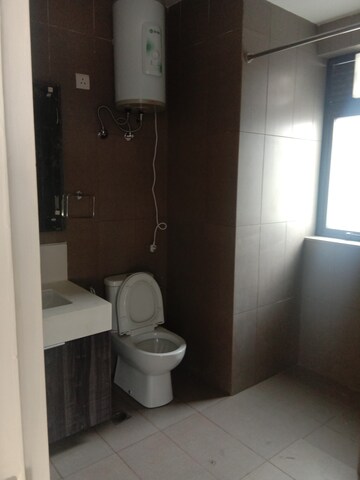 Bathroom in 3 BHK Apartment at Ireo Skyon, Sector 60 – for Rent