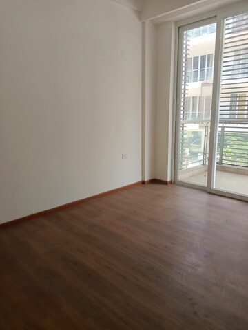Room in 3 BHK Apartment at Adani Samsara Vilasa, Sector 63 – for Rent