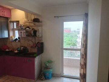 Kitchen in 2 BHK Builder Floor at Sector 43 – for Rent