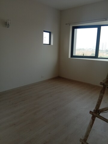 Room in 2 BHK Apartment at Ireo Skyon, Sector 60 – for Rent