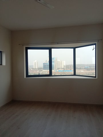 Room in 2 BHK Apartment at Ireo Skyon, Sector 60 – for Rent