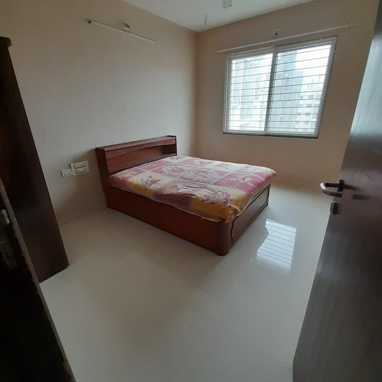 Master Bedroom, goel-ganga-glitz 2 Bedroom 1000 Sq.Ft. Apartment In Undri Pune 5872891