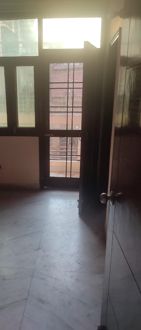 Rental 2 Bedroom 1000 Sq.Ft. Builder Floor in Shri Ram Apartments