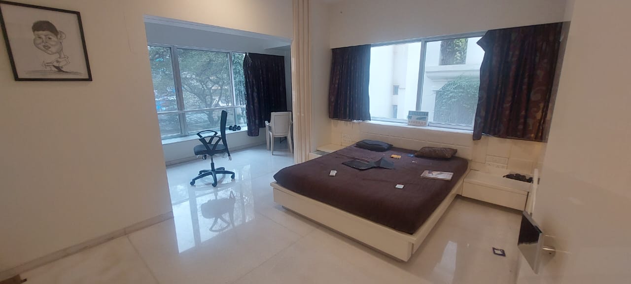 Rental 4 Bedroom 2700 Sq.Ft. Apartment in Atlas Apartment, Malabar Hill