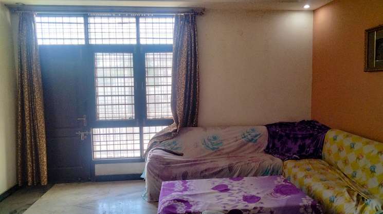 4 Bedroom 275 Sq.Yd. Builder Floor in C Block Surya Nagar Ghaziabad