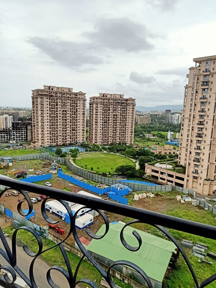 Exterior View, raheja-vistas-phase-1 2 Bedroom 850 Sq.Ft. Apartment In Mohammadwadi Pune 5878260