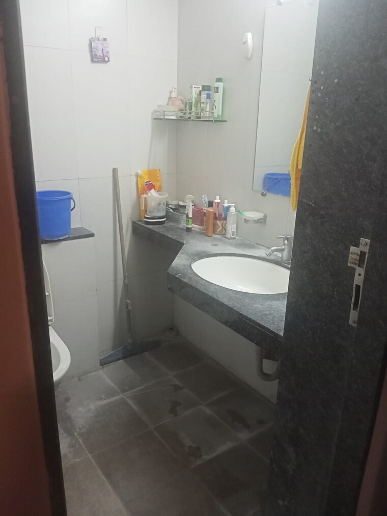 Bathroom, kool-homes-signature 3 Bedroom 1700 Sq.Ft. Apartment In Undri Pune 5878347
