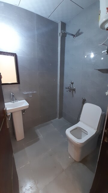 Furnished Amenities in 1 BHK Builder Floor at Ansal Sushant Lok I, Sector 43 – for Rent