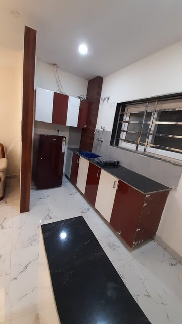 Furnished Amenities in 1 BHK Builder Floor at Ansal Sushant Lok I, Sector 43 – for Rent