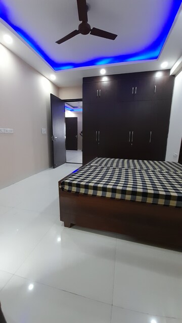 Furnished Amenities in 2.5 BHK Builder Floor at Ansal Sushant Lok I, Sector 43 – for Rent