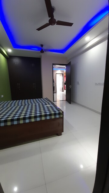 Furnished Amenities in 2.5 BHK Builder Floor at Ansal Sushant Lok I, Sector 43 – for Rent