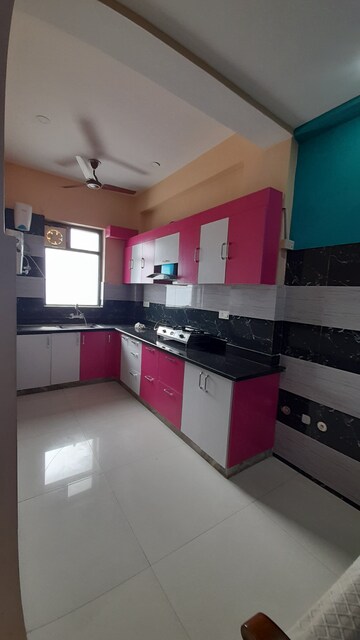 Master Bedroom in 2.5 BHK Builder Floor at Ansal Sushant Lok I, Sector 43 – for Rent