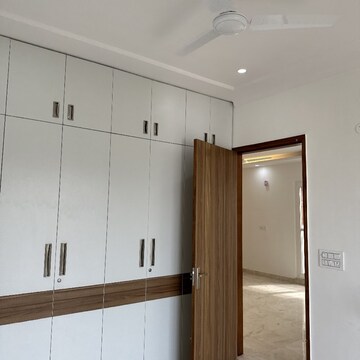 Bedroom in 3 BHK Builder Floor at Sector 57 – for Rent