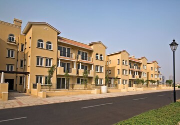3.5 BHK Builder Floor – Exterior View View at Sector 65 - for Rent