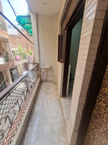 Balcony in 2 BHK Builder Floor at Dwarka Mor – for Rent
