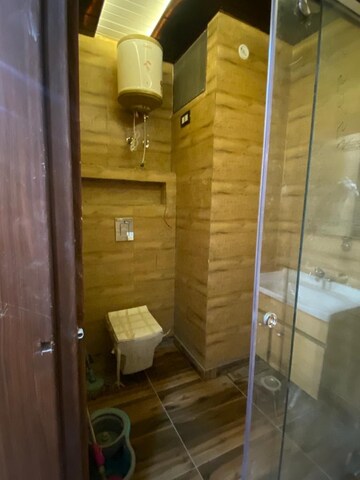 Attached Bathroom in 3 BHK Builder Floor at Dwarka Mor – for Sale
