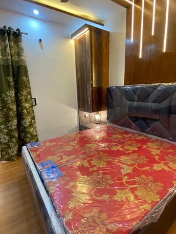 Room in 3 BHK Builder Floor at Dwarka Mor – for Sale