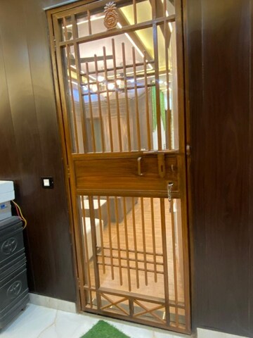 3 BHK Builder Floor – Exterior View View at Dwarka Mor - for Sale