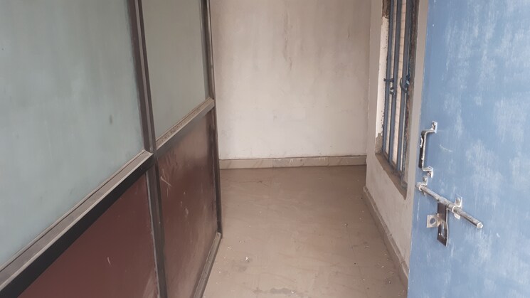 Team Area, lahartara Commercial Warehouse 1850 Sq.Ft. In Lahartara Varanasi 5884437