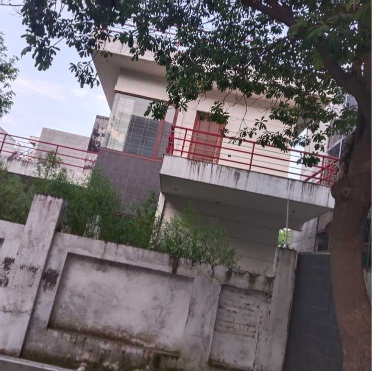 3 Bedroom 362 Sq.Yd. Villa in Sector 122 Noida
