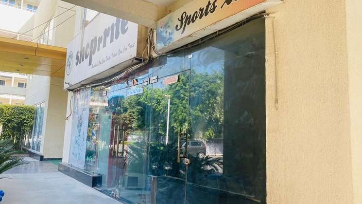 Commercial Shop 900 Sq.Yd. in Sector 19 Faridabad