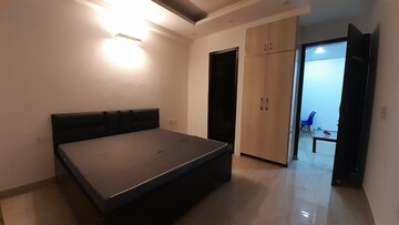 Master Bedroom in 2.5 BHK Builder Floor at Sector 52 – for Rent