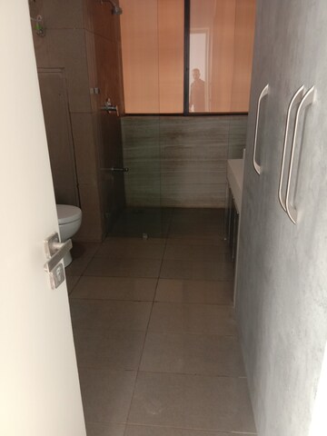 Bathroom in 3 BHK Apartment at Ireo Skyon, Sector 60 – for Rent