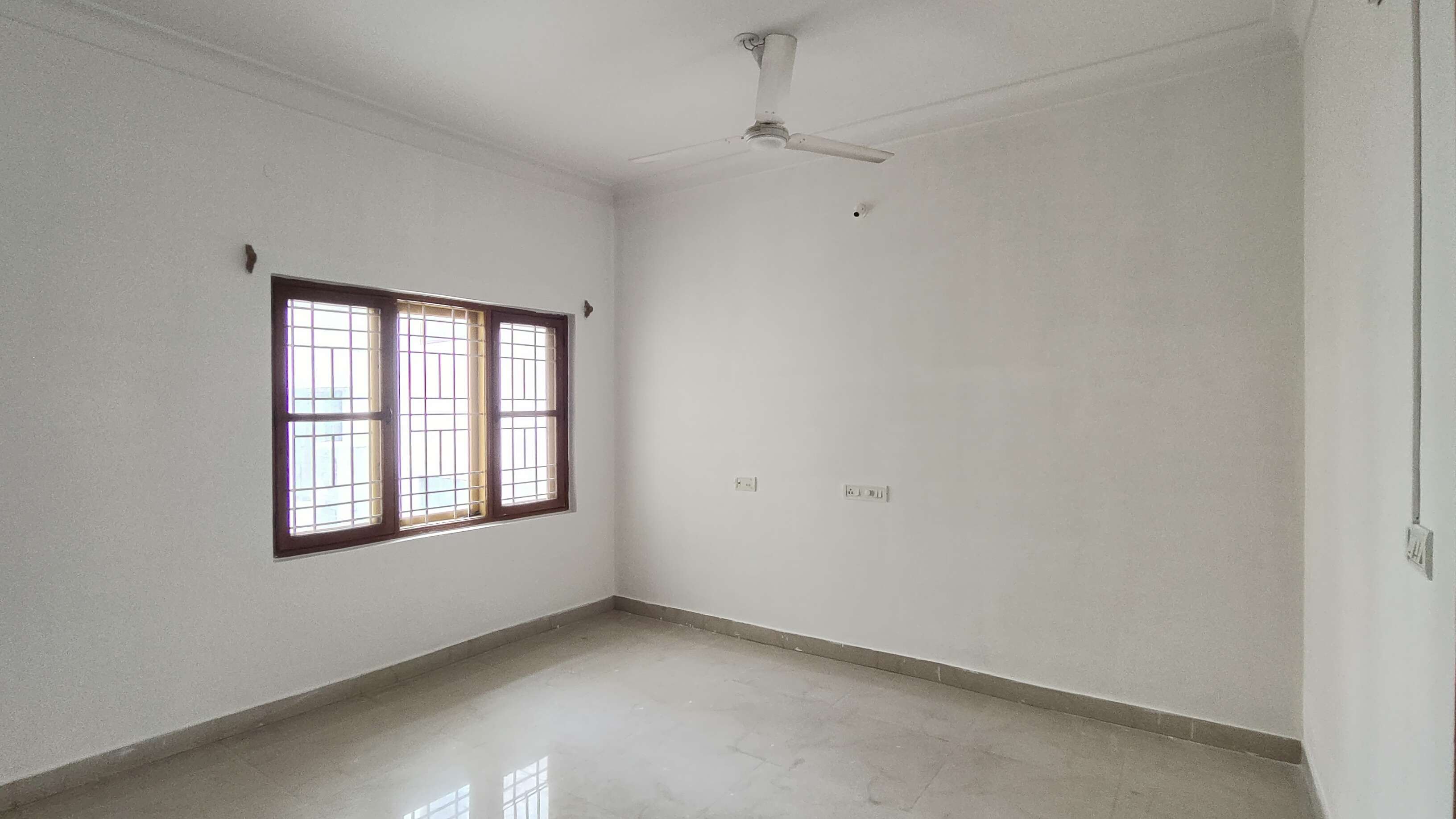 4 BHK Residential House for rent in JayaNagar 3rd Block Bangalore - 3200  Sq-ft - 1350 Sq-ft - 53104096 on