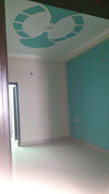 3 Bedroom 96 Sq.Mt. Builder Floor in Swaran Jayanti Puram Ghaziabad
