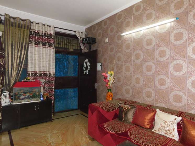 6 Bedroom 310 Sq.Mt. Independent House in Rajendra Nagar Ghaziabad
